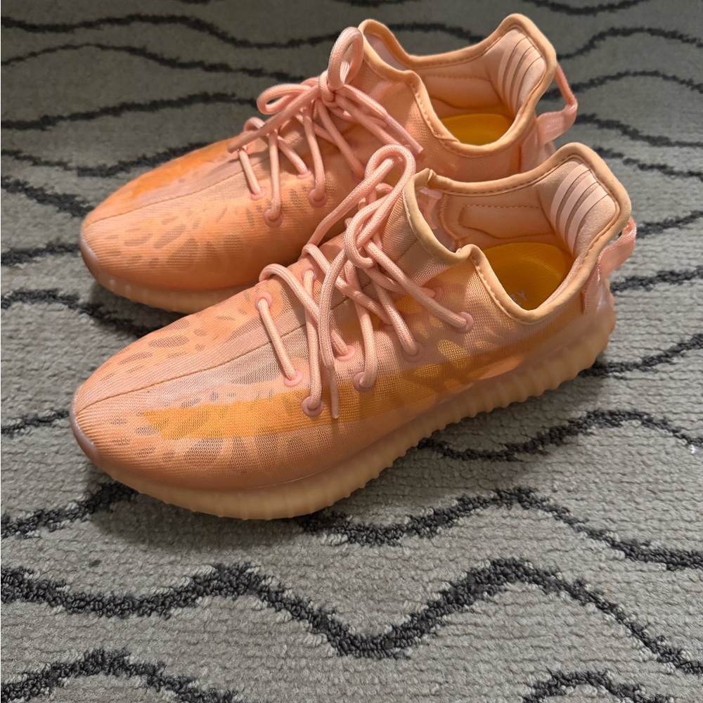 Yeezy Boost in Vibrant Peach